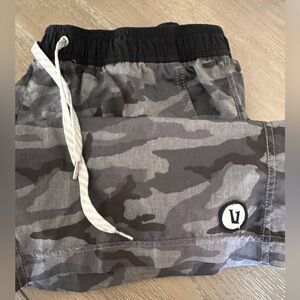 Vuori Kore shorts size Large